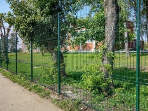 3D заборы для школы 90 метров фото в Лесном